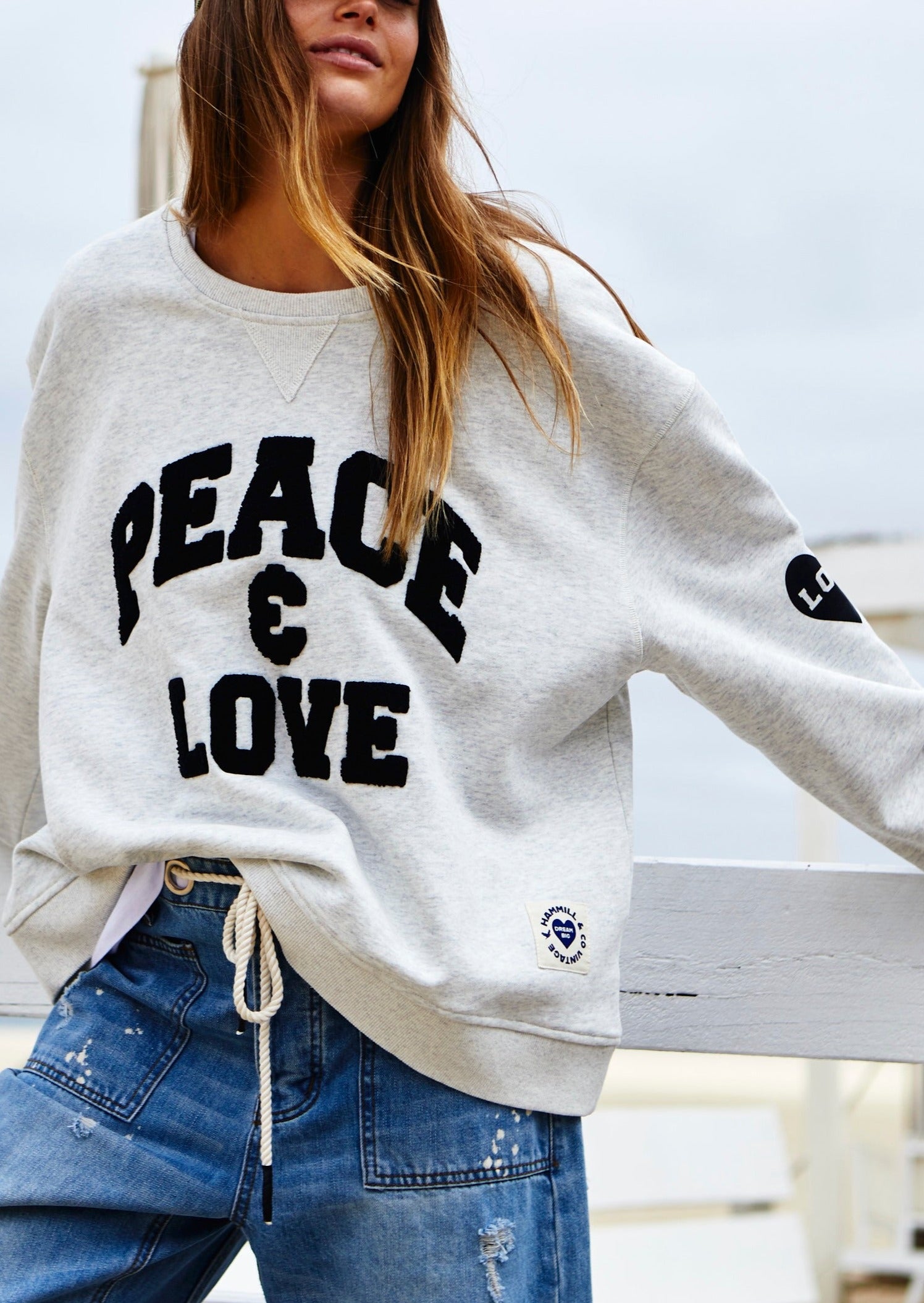 Hammill & Co PEACE AND LOVE OATMEAL SWEATCat Hammill