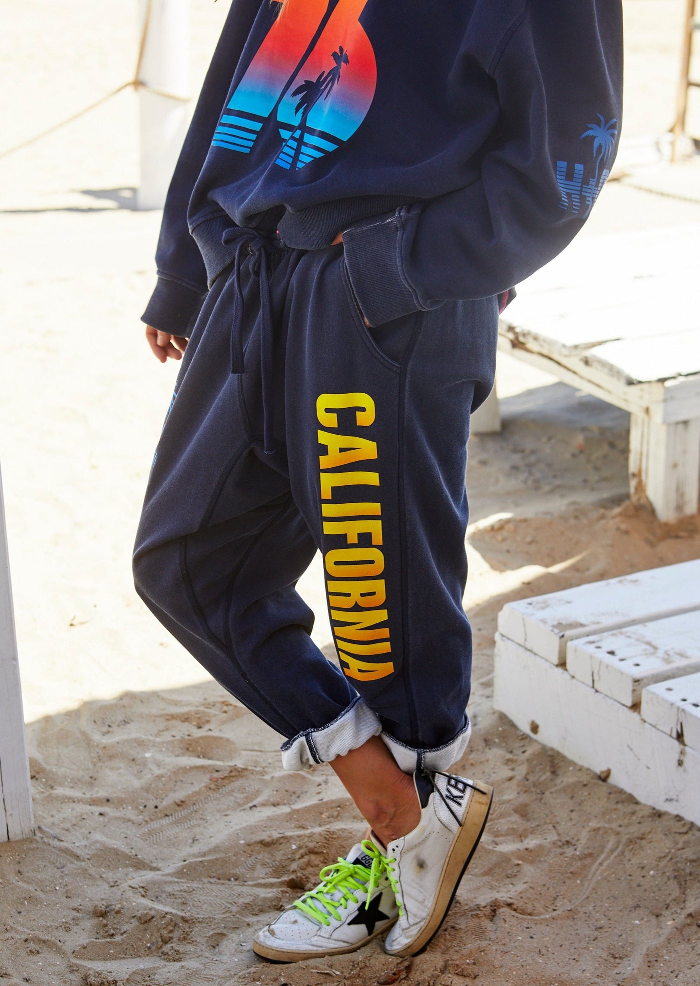 SUNSET NAVY DROP CROTCH TRACK PANT