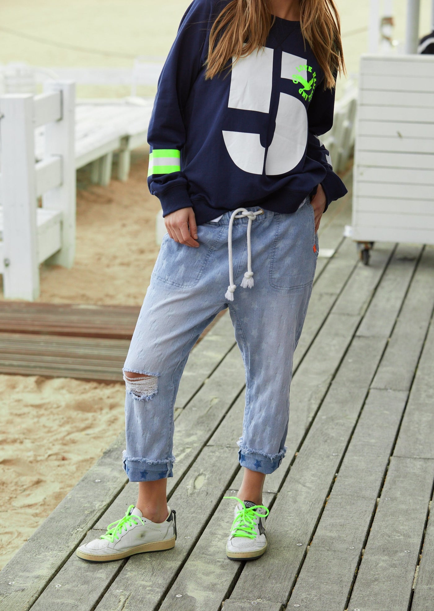 STAR CROPPED JEAN - SALE