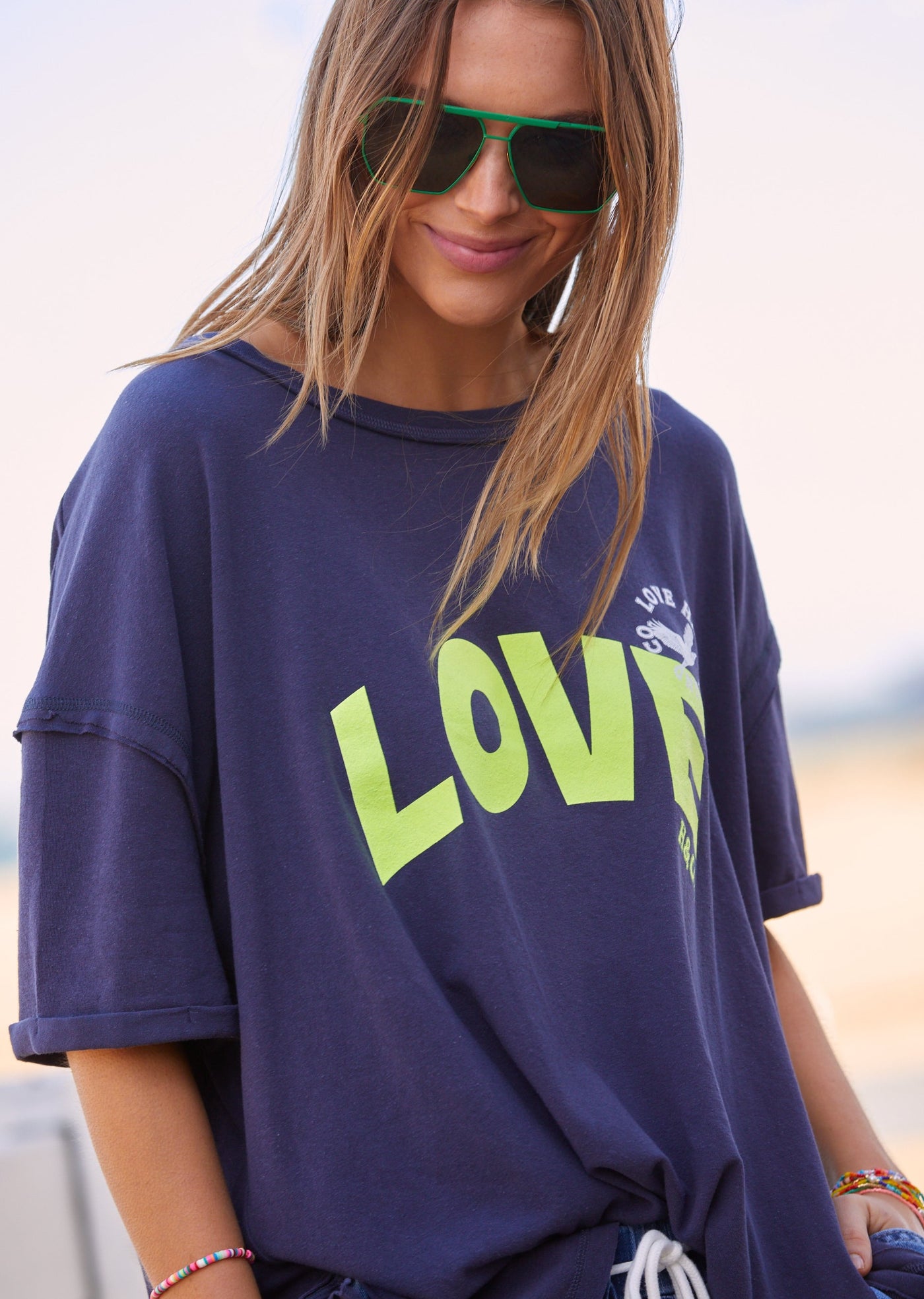 LOVE OVERSIZED TEE WITH SIDE SPLITS - NAVY