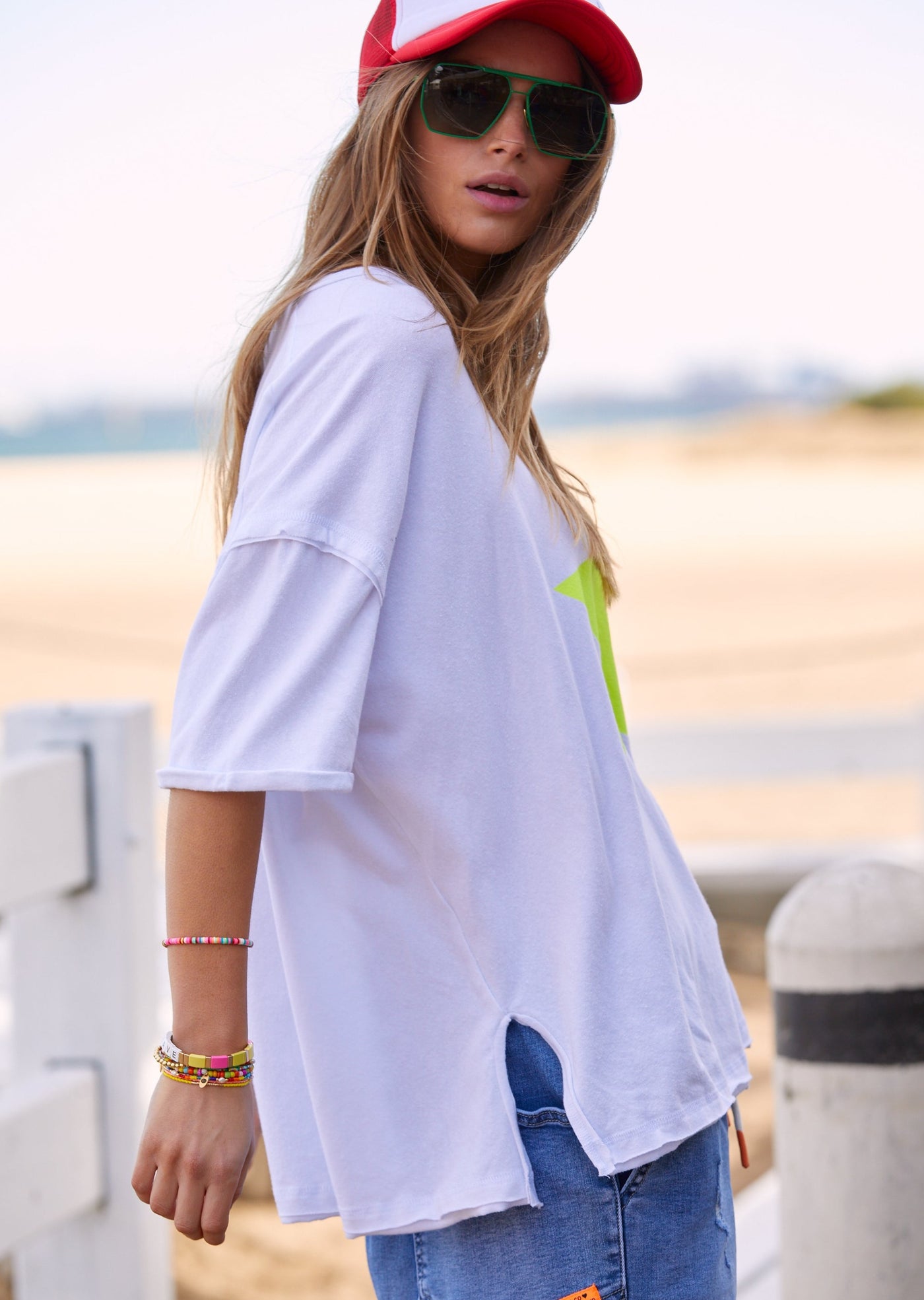 YELLOW STAR OVERSIZED TEE WITH SIDE SPLITS