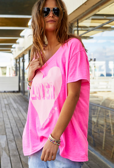 VINTAGE WASH LOVER  HEART TEE - HOT PINK