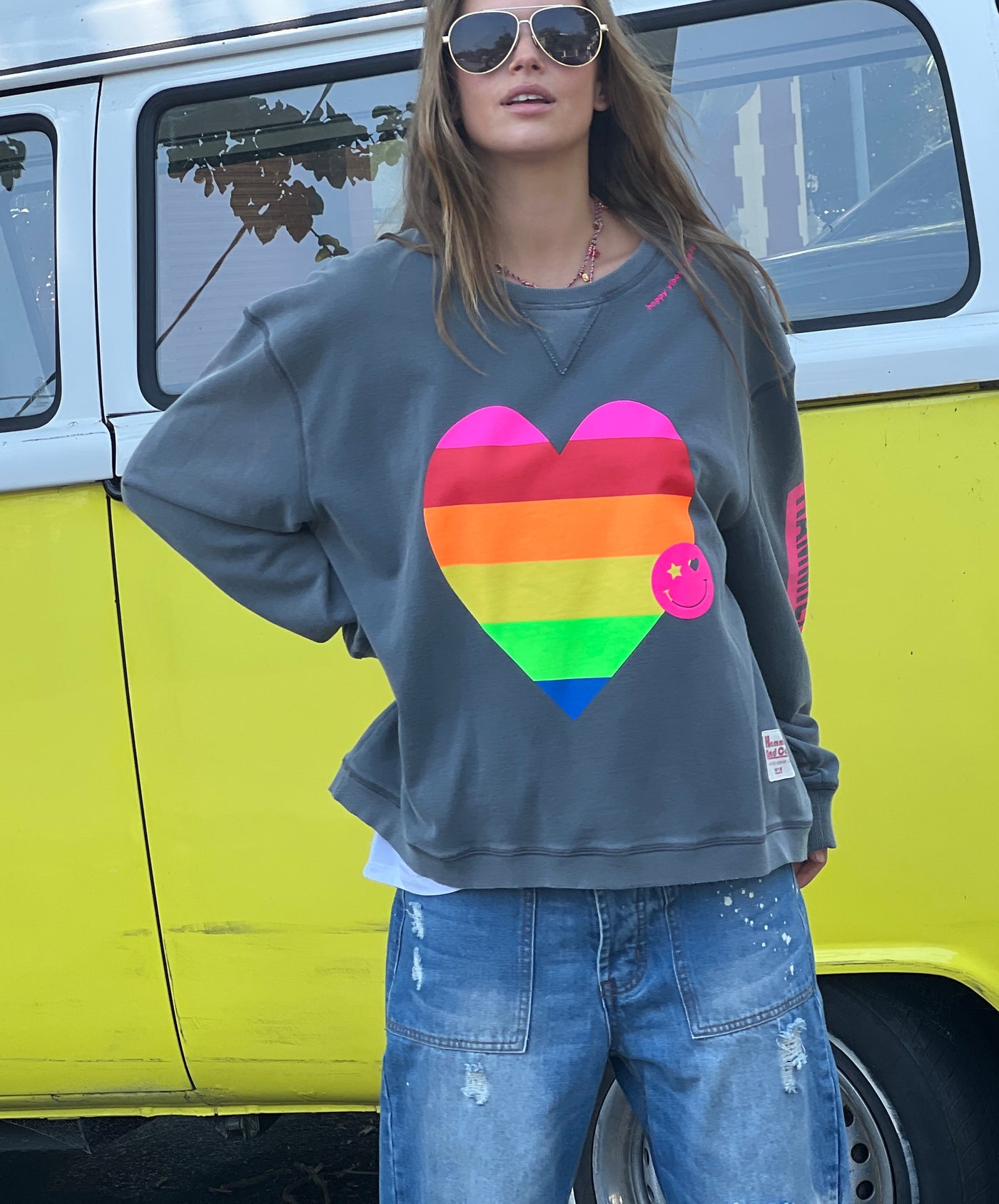 VINTAGE HEART SWEAT - CHARCOAL