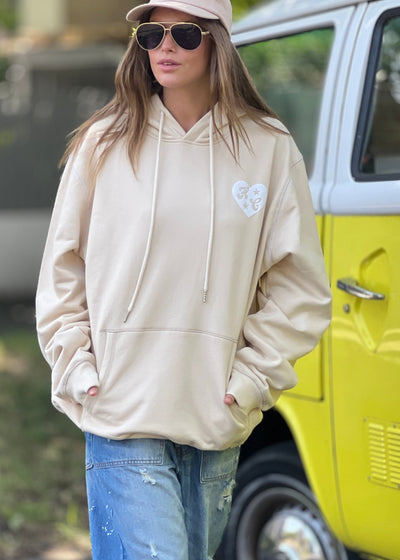 Hammill & Co Slouchy hoody with front pocket is featured in a soft unbrushed cotton with contrast white stitching around the sleeve.