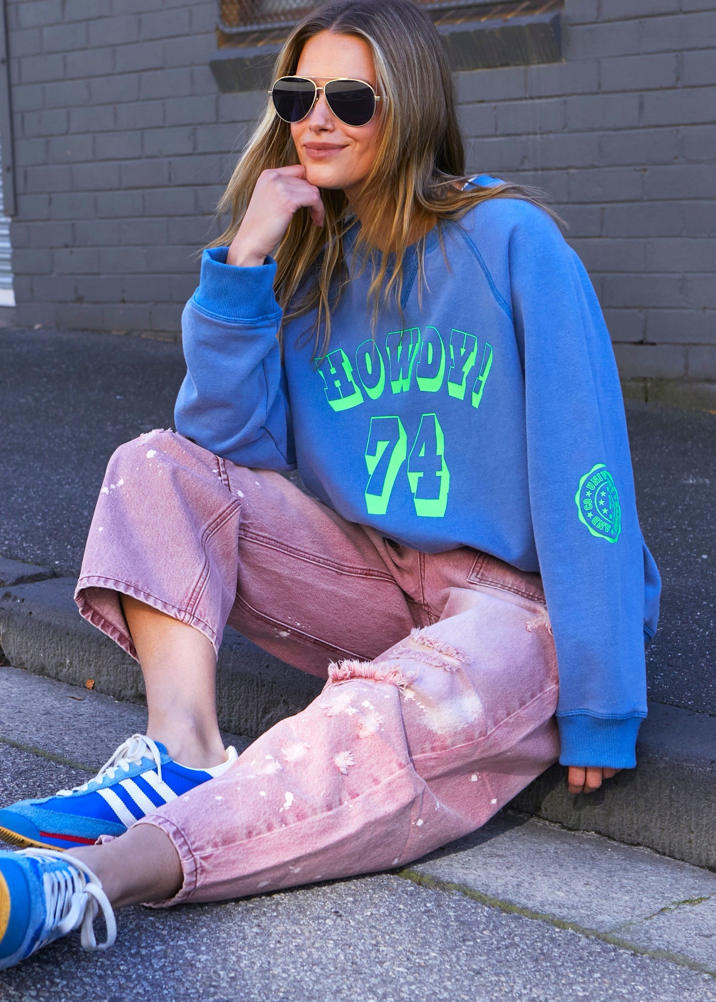 NEW HOWDY SWEAT - WASHED BLUE