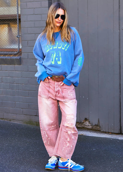 NEW HOWDY SWEAT - WASHED BLUE