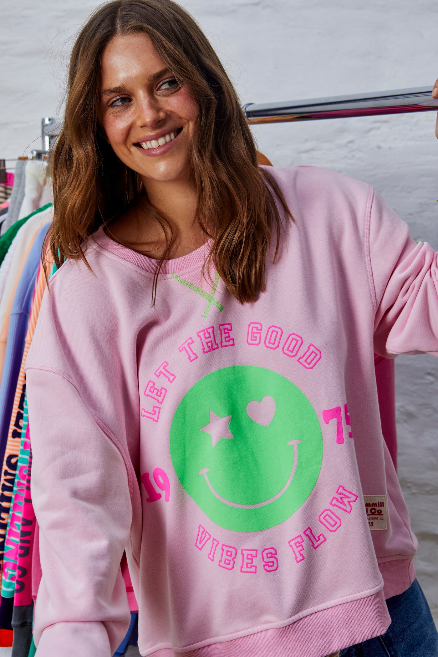 SMILY WASHED SWEAT - BABY PINK