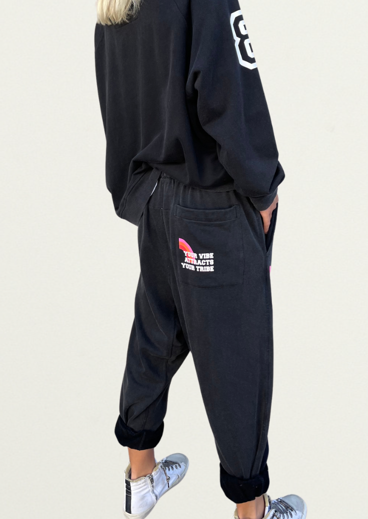 WASHED BLACK - SLOUCHY TRACK PANT